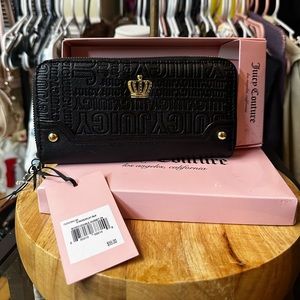 NWT Juicy Couture name play zippy wallet